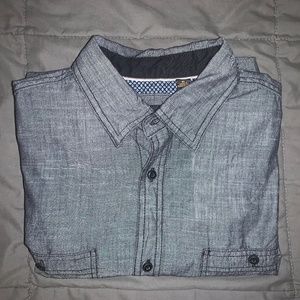 LEE  - M - CASUAL BUTTON DOWN